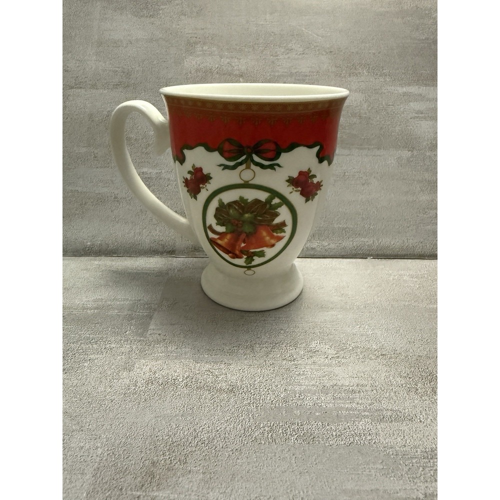 Vintage Aynsley Christmas Red Fine English Bone‎ China Coffee/ Tea Mug England